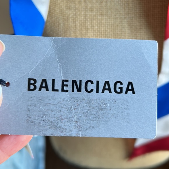 Balenciaga 💯 authentic - Picture 10 of 10